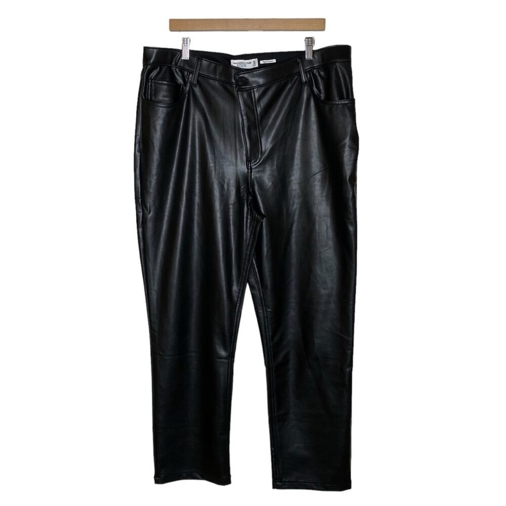 Abercrombie and Fitch 90s Straight Ultra High Rise Faux Leather Pants Women's 18